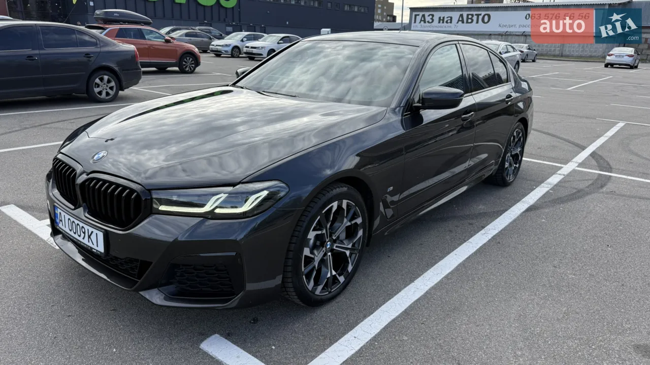 BMW 5 Series 2021 photo 2