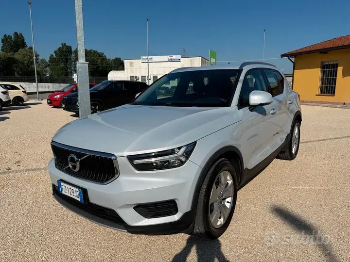 Volvo Xc40 2019 photo 2