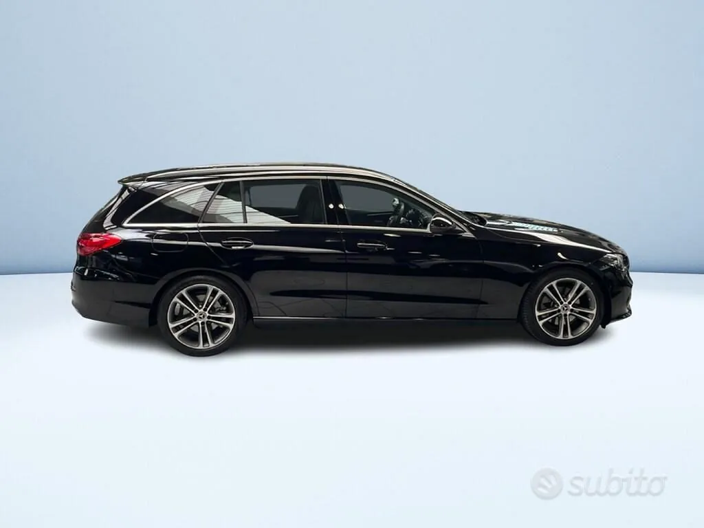 Mercedes-Benz C 2025 photo 3