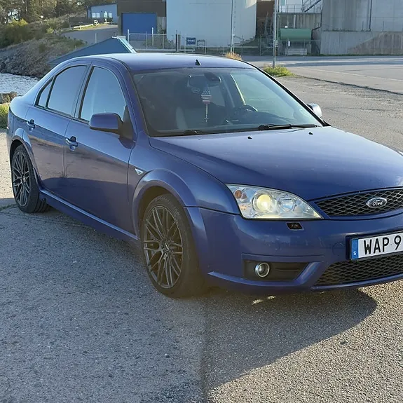 Ford Mondeo 2004 photo 3