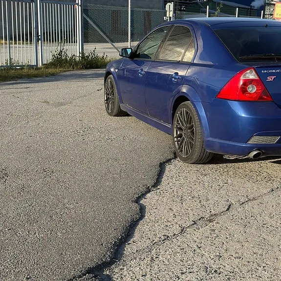 Ford Mondeo 2004 photo 5