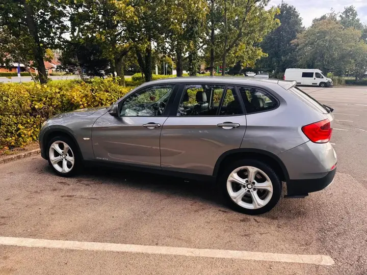 BMW X1 2011 photo 3