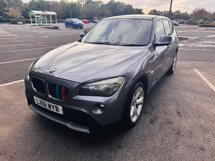 BMW X1 2011 photo 2