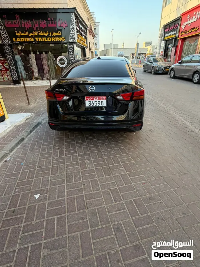 Nissan Altima