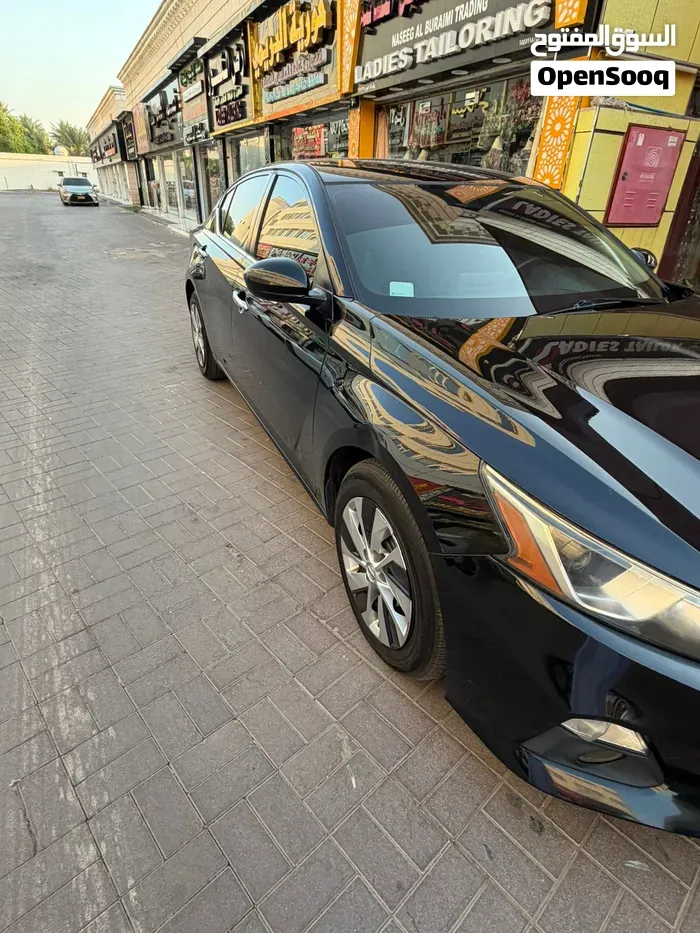 Nissan Altima 2020 photo 2
