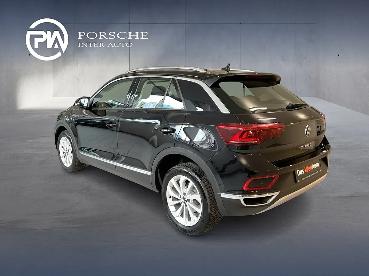 Volkswagen T-Roc 2023 photo 3