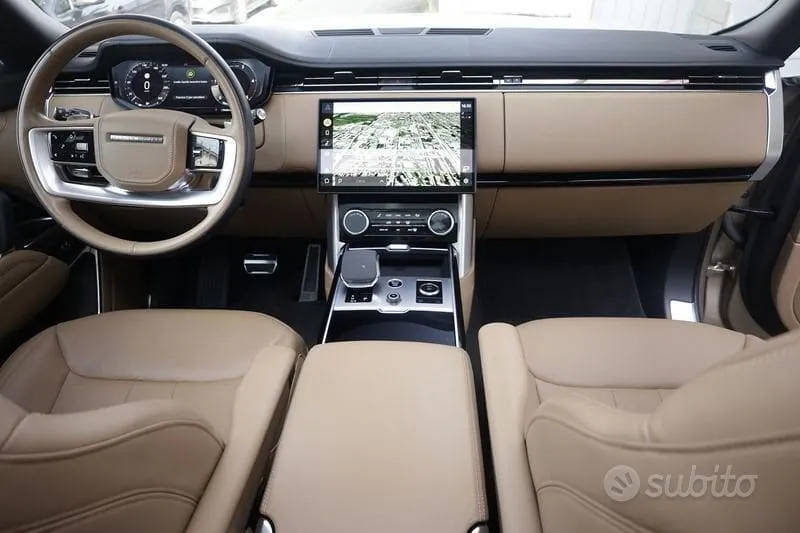 Land Rover Range Rover 2023 photo 2