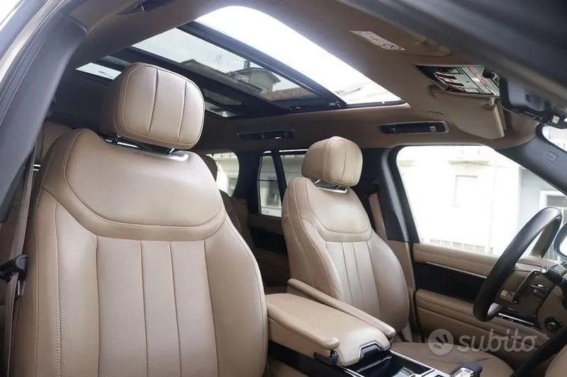 Land Rover Range Rover 2023 photo 3