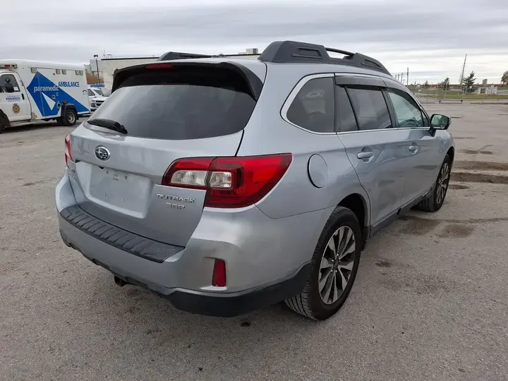 Subaru Outback 2015 photo 5