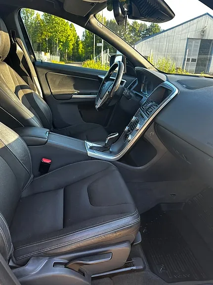 Volvo Xc60 2017 photo 5