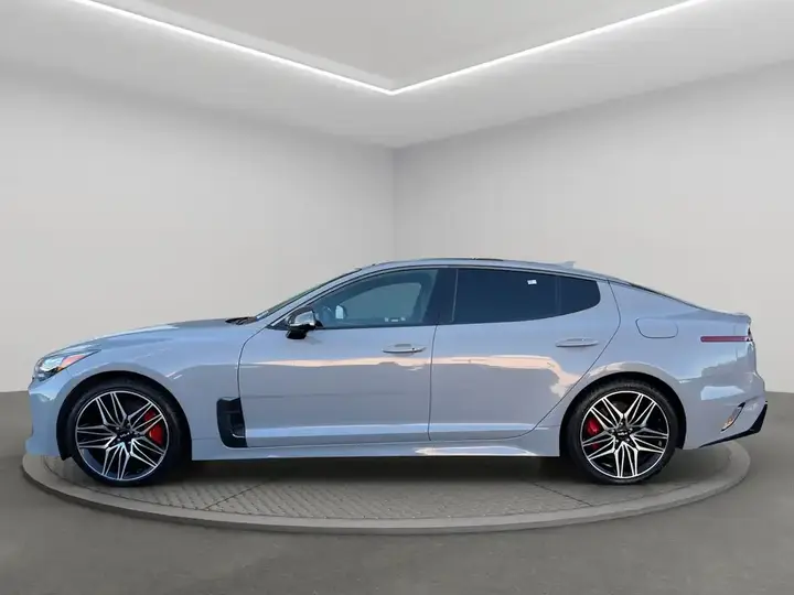 Kia Stinger 2022 photo 5