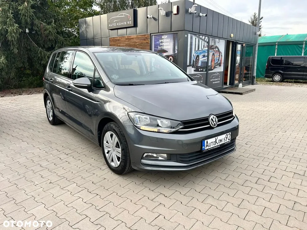 Volkswagen Touran 2016 photo 2