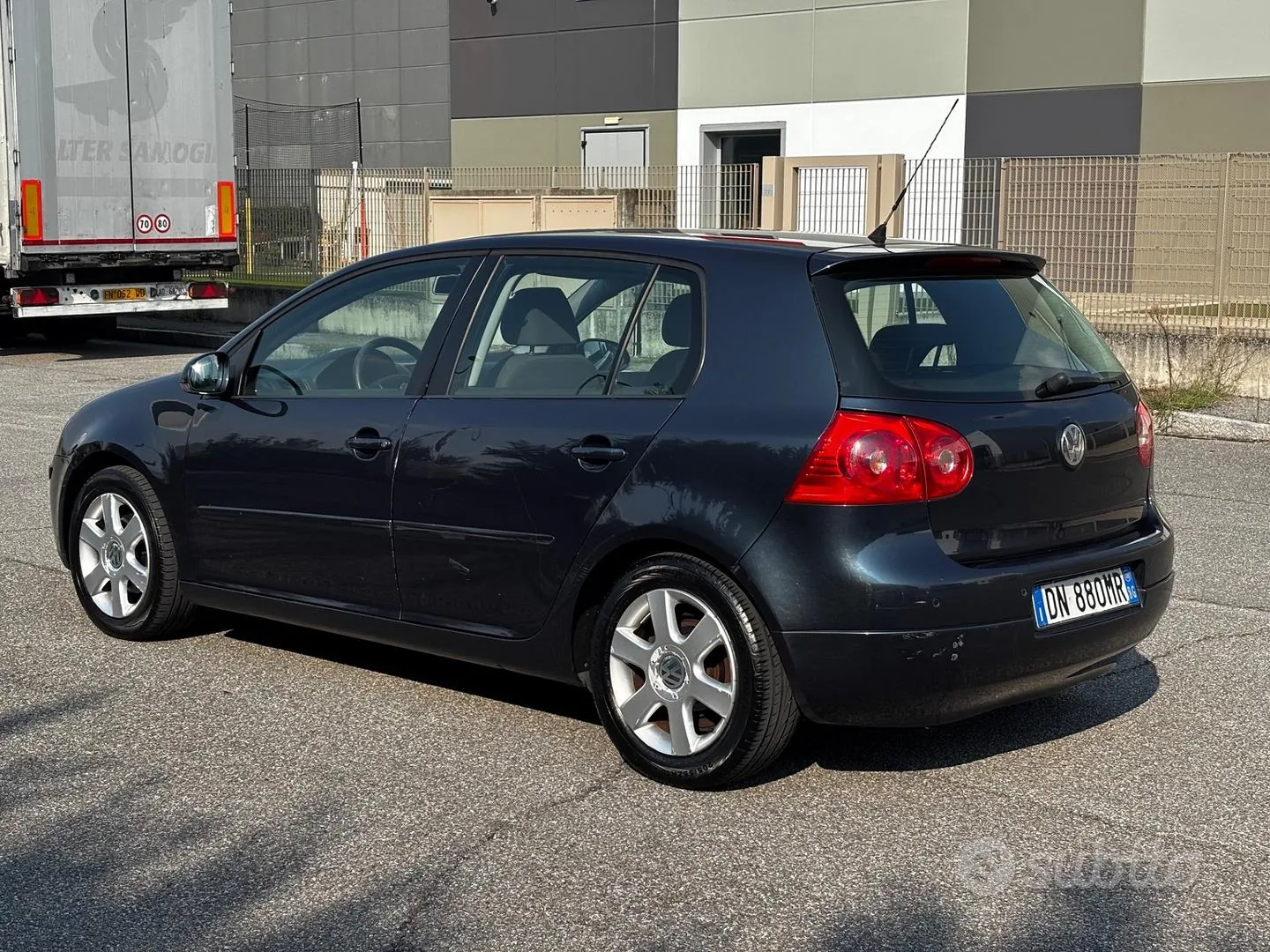 Volkswagen Golf 2008 photo 3