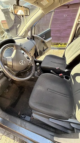 Toyota Yaris 2009 photo 5