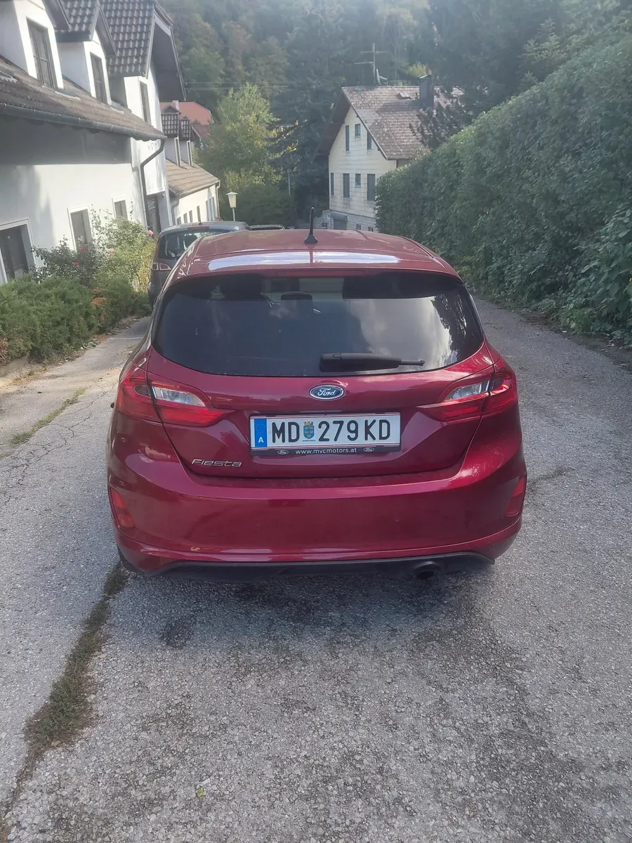 Ford Fiesta 2018 photo 2