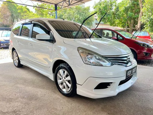 Nissan Grand Livina