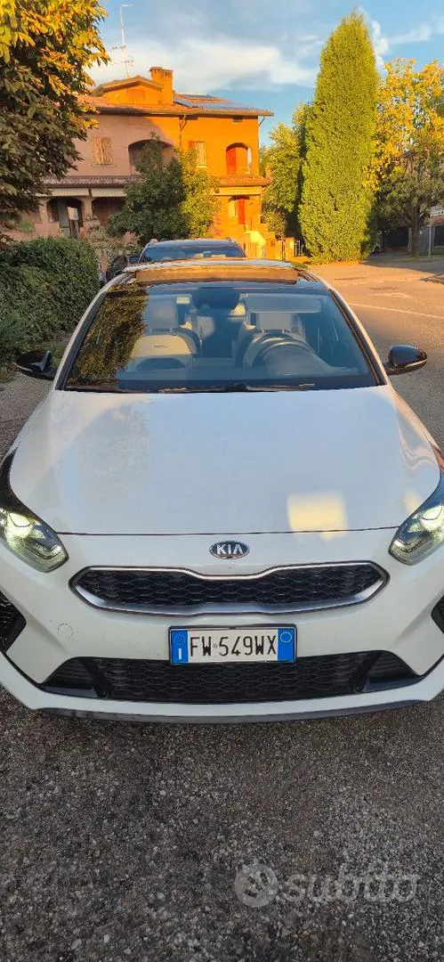 Kia Proceed
