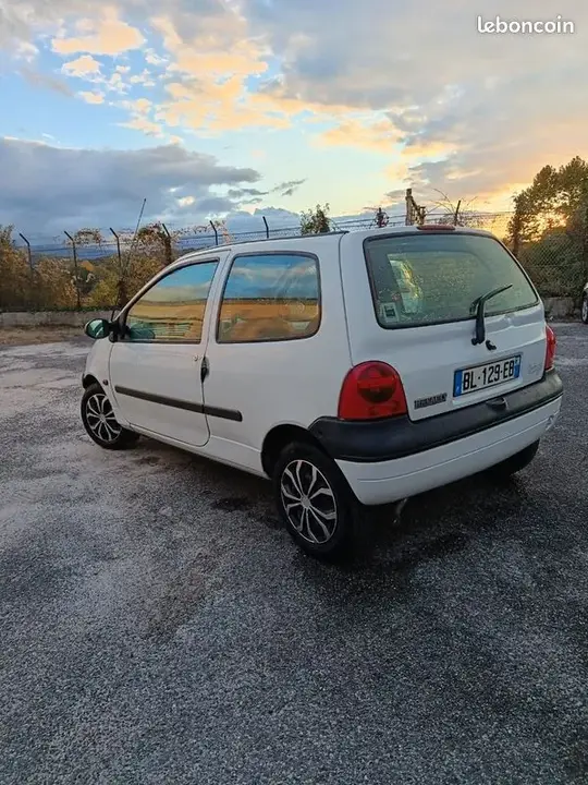 Renault Twingo 2001 photo 2