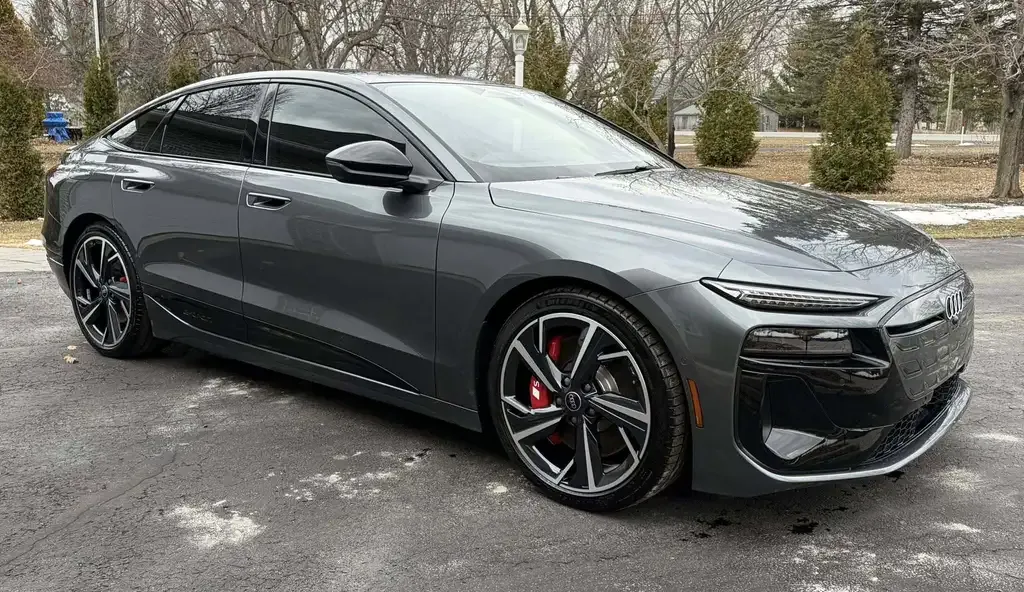 Audi S6 E-Tron 2025 photo 4