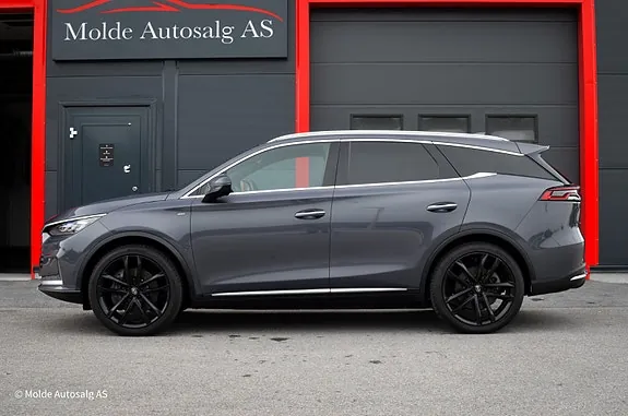 BYD Tang 2023 photo 5