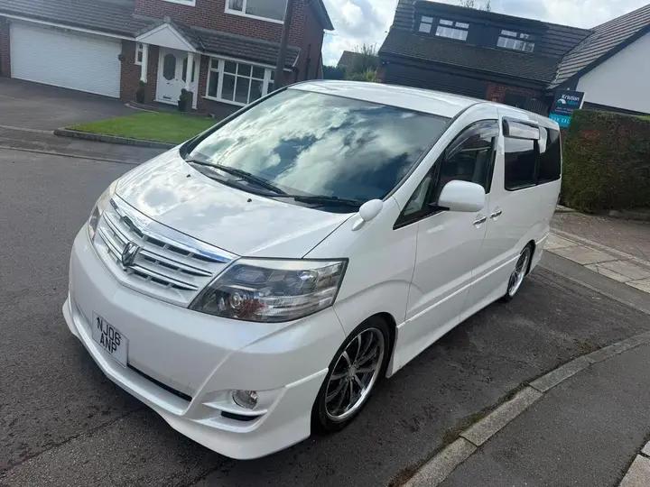 Toyota Alphard 2006 photo 3