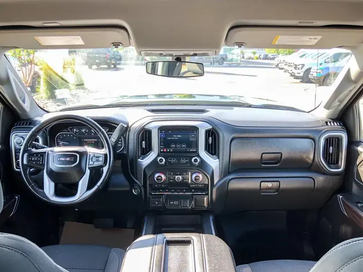 GMC Sierra 1500 2021 photo 2