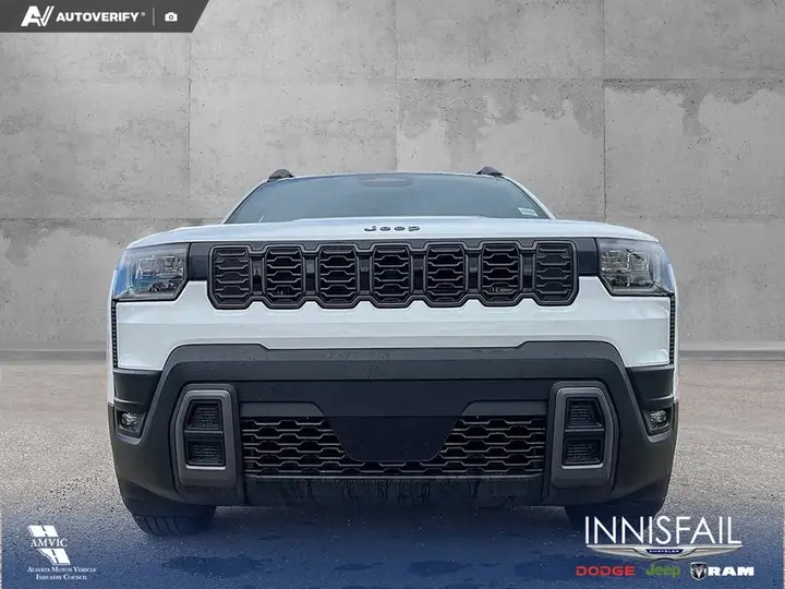 Jeep Cherokee 2026 photo 2