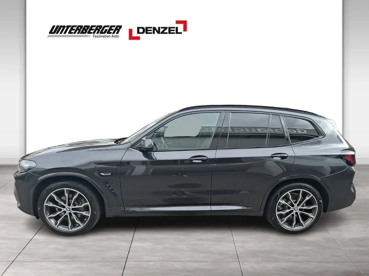 BMW X3 2022 photo 2
