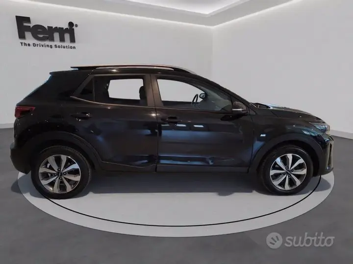 Kia Stonic 2023 photo 4