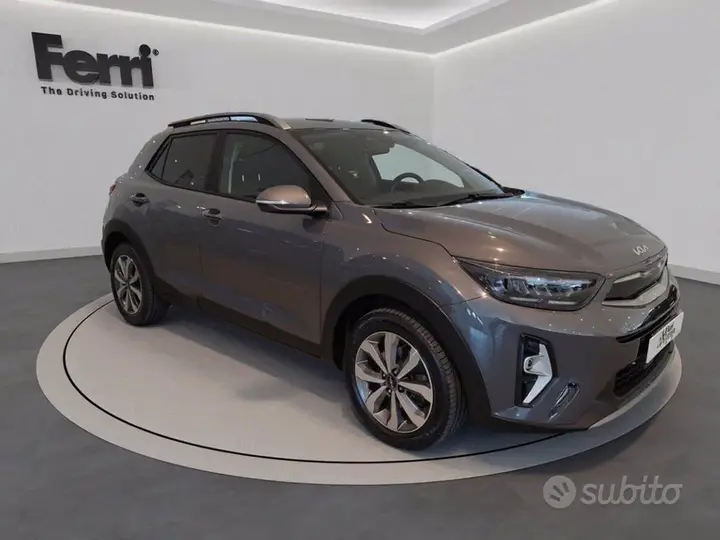 Kia Stonic 2023 photo 3