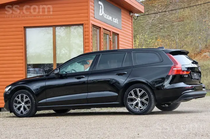 Volvo V60 2022 photo 5