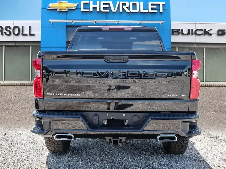 Chevrolet Silverado 1500 2026 photo 4