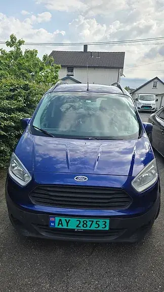 Ford Transit Courier 2015 photo 2