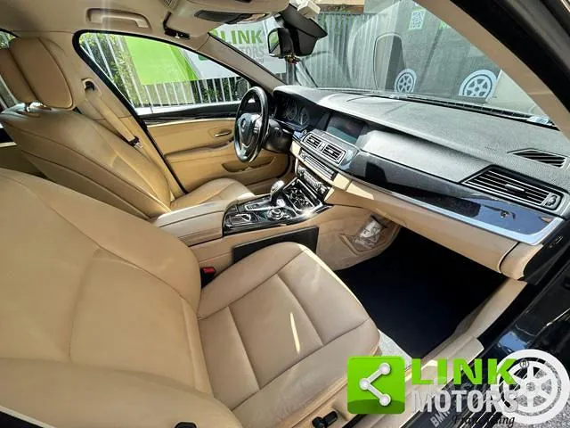 BMW 520 Touring 2012 photo 4