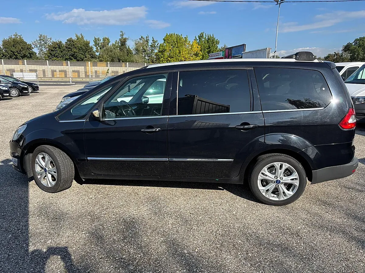 Ford Galaxy 2011 photo 3