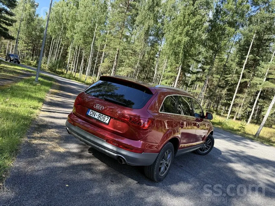 Audi Q7 2011 photo 3