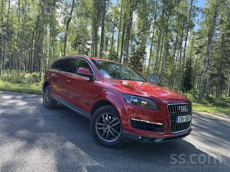 Audi Q7 2011 photo 2