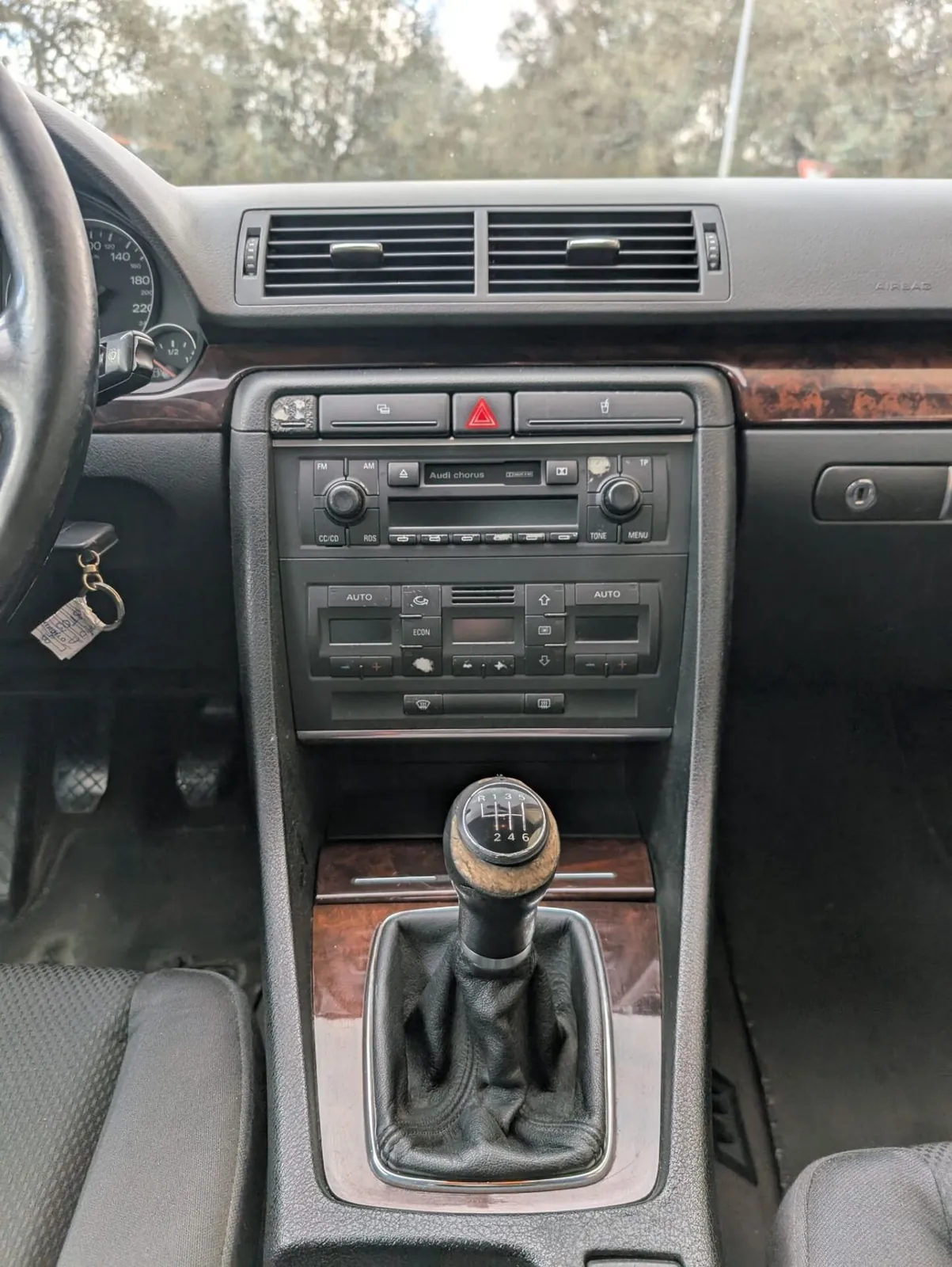 Audi A4 2003 photo 4