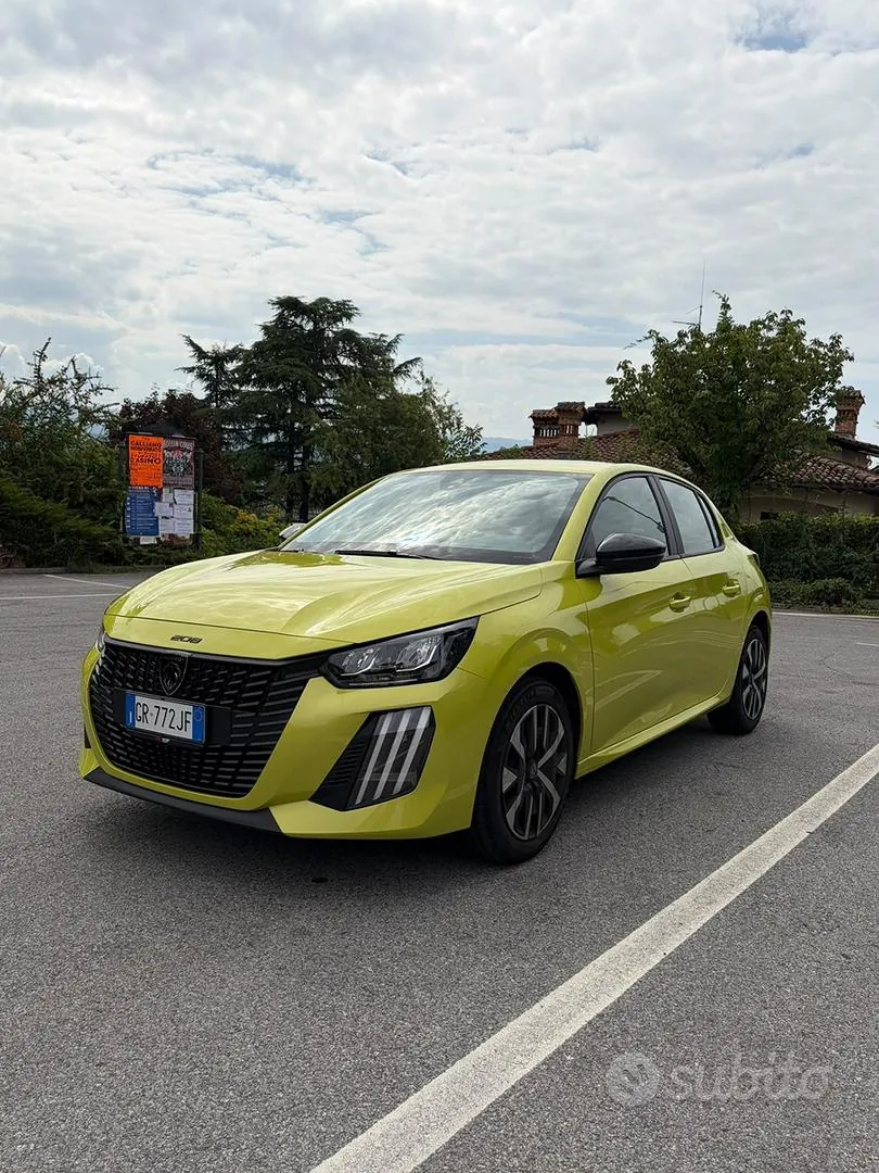 Peugeot 208