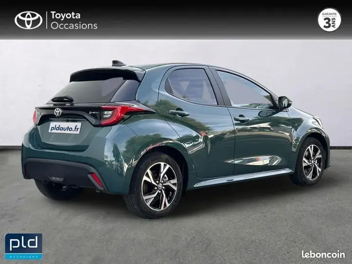 Toyota Yaris 2025 photo 2
