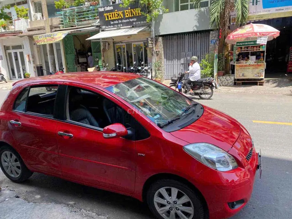 Toyota Yaris 2011 photo 4