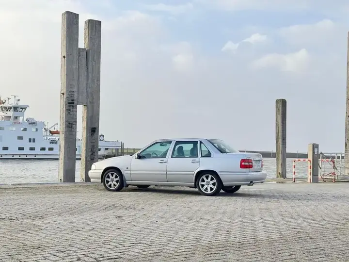 Volvo S70