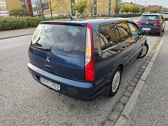 Mitsubishi Lancer 2004 photo 2