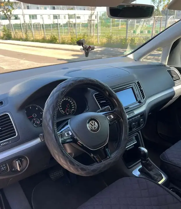 Volkswagen Sharan 2015 photo 2
