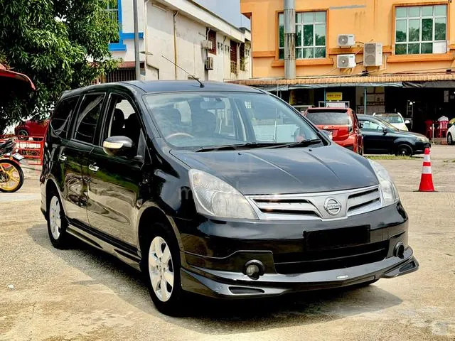 Nissan Grand Livina