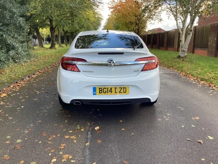 Vauxhall Insignia 2014 photo 5