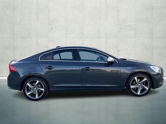 Volvo S60 2013 photo 4