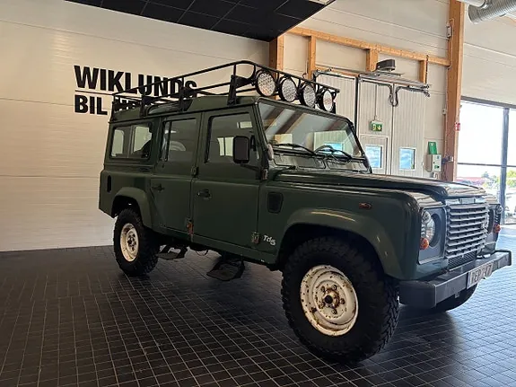 Land Rover Defender 110 2000 photo 4