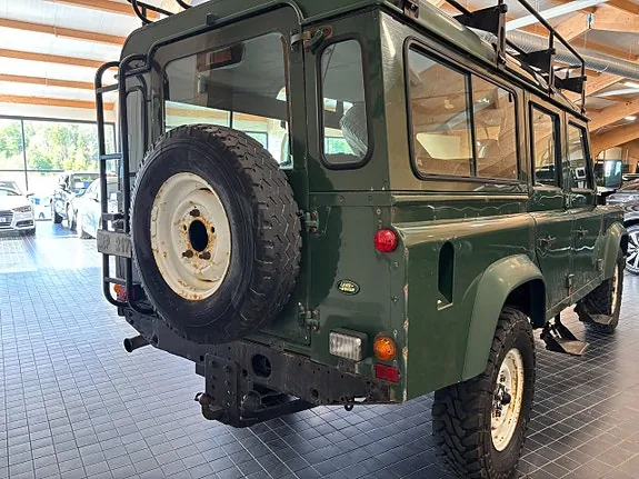 Land Rover Defender 110 2000 photo 5