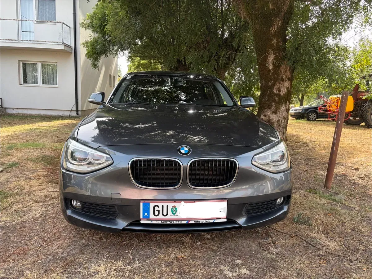 BMW 1 Series 2012 photo 2